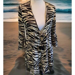 Blue Island Women Size XS Beige Black Zebra Striped‎ Swimsuit Cover-up Beach